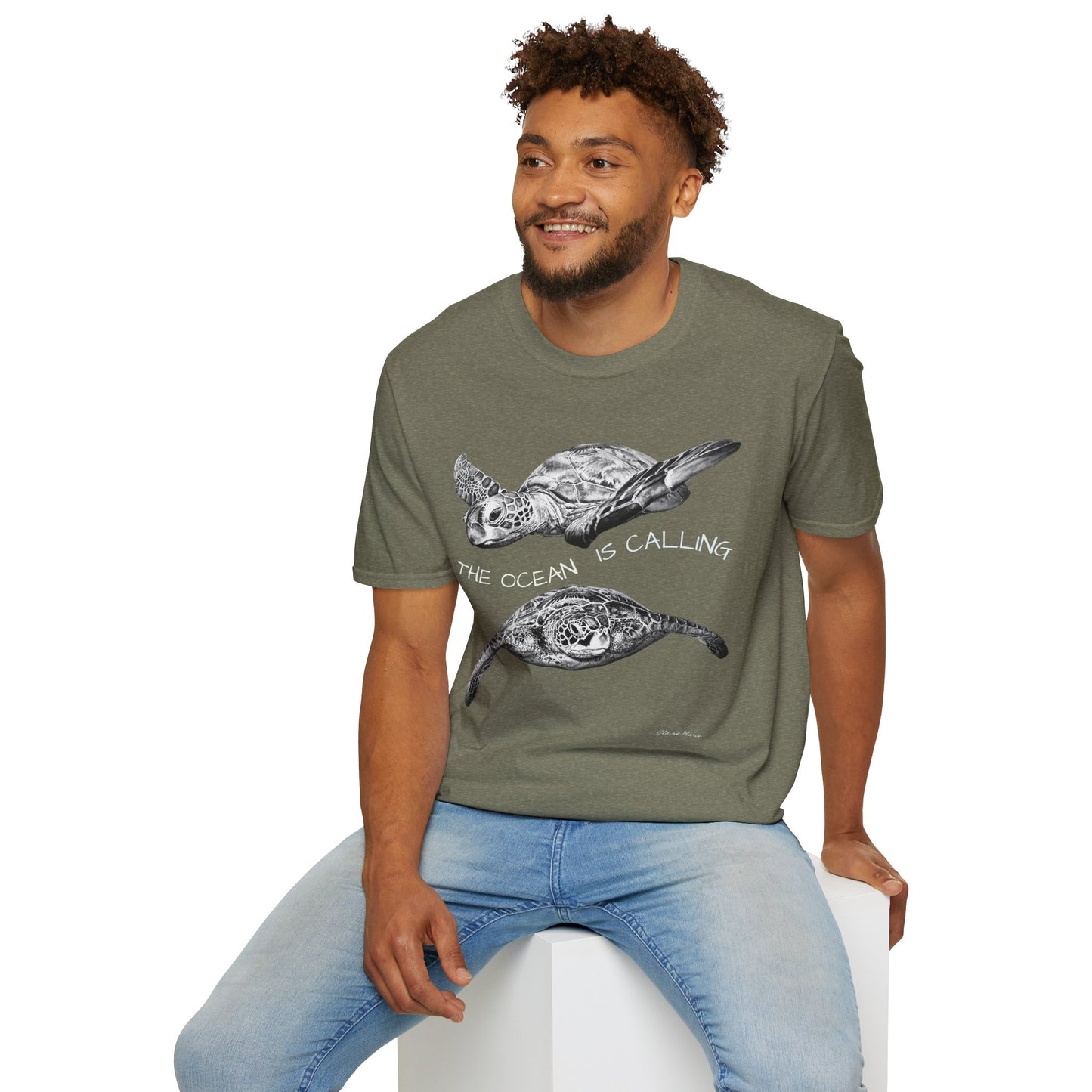 Sea Turtle 'The Ocean Is Calling' T-Shirt