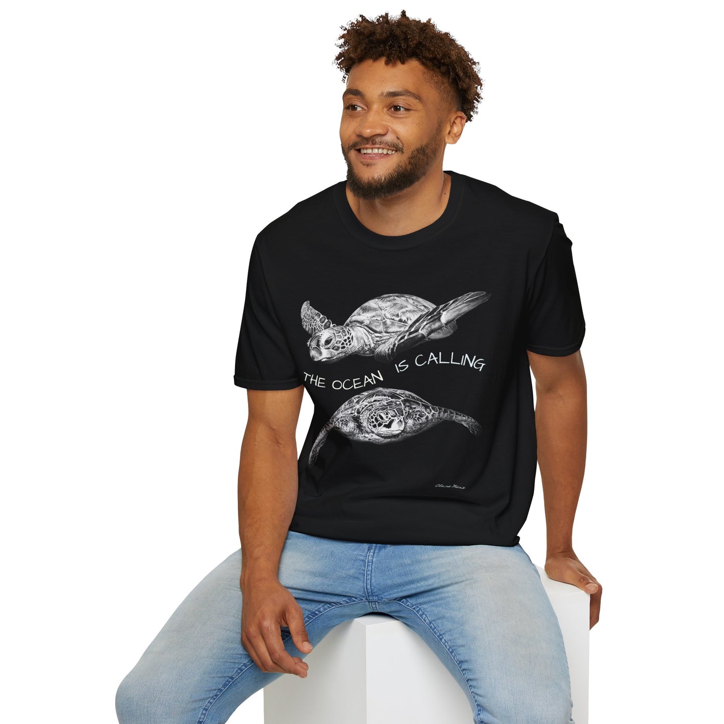 Sea Turtle 'The Ocean Is Calling' T-Shirt